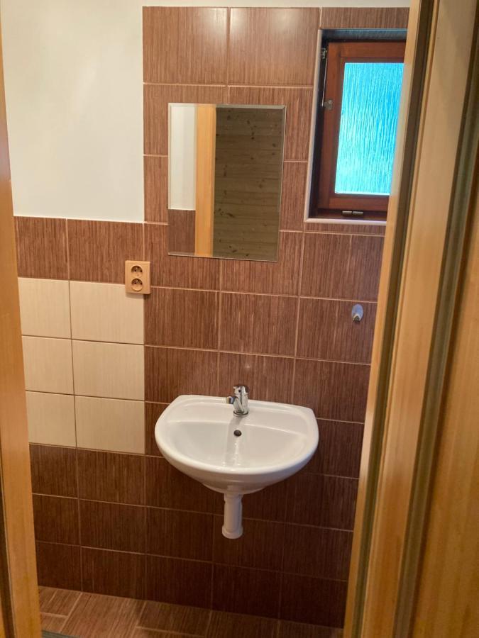 Pyramida Villa Nasavrky Kültér fotó
